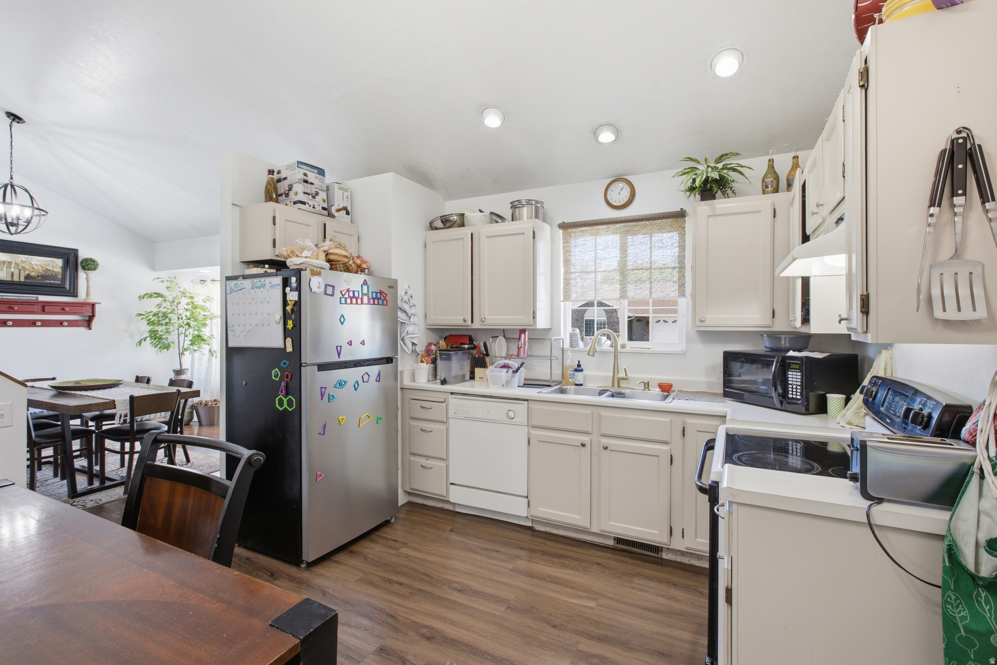More photos to come. Spacious side-by-side duplex featuring 3 large be – image 5