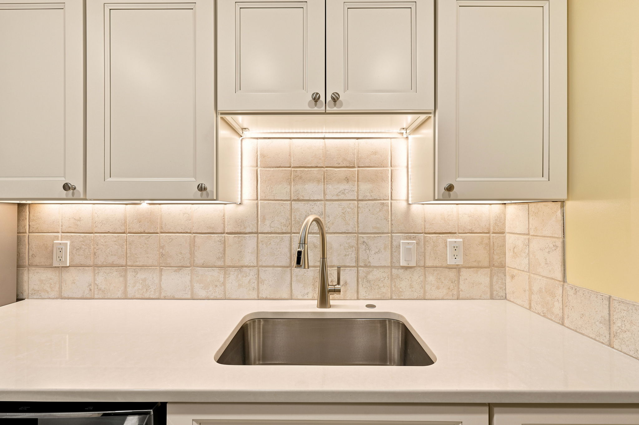 4004 4004 Atlantic Ave Unit 309, Virginia Beach, Virginia, 23451, USA, 2 Bedrooms Bedrooms, ,2 BathroomsBathrooms,Residential,For Sale,4004 Atlantic Ave Unit 309,10633444