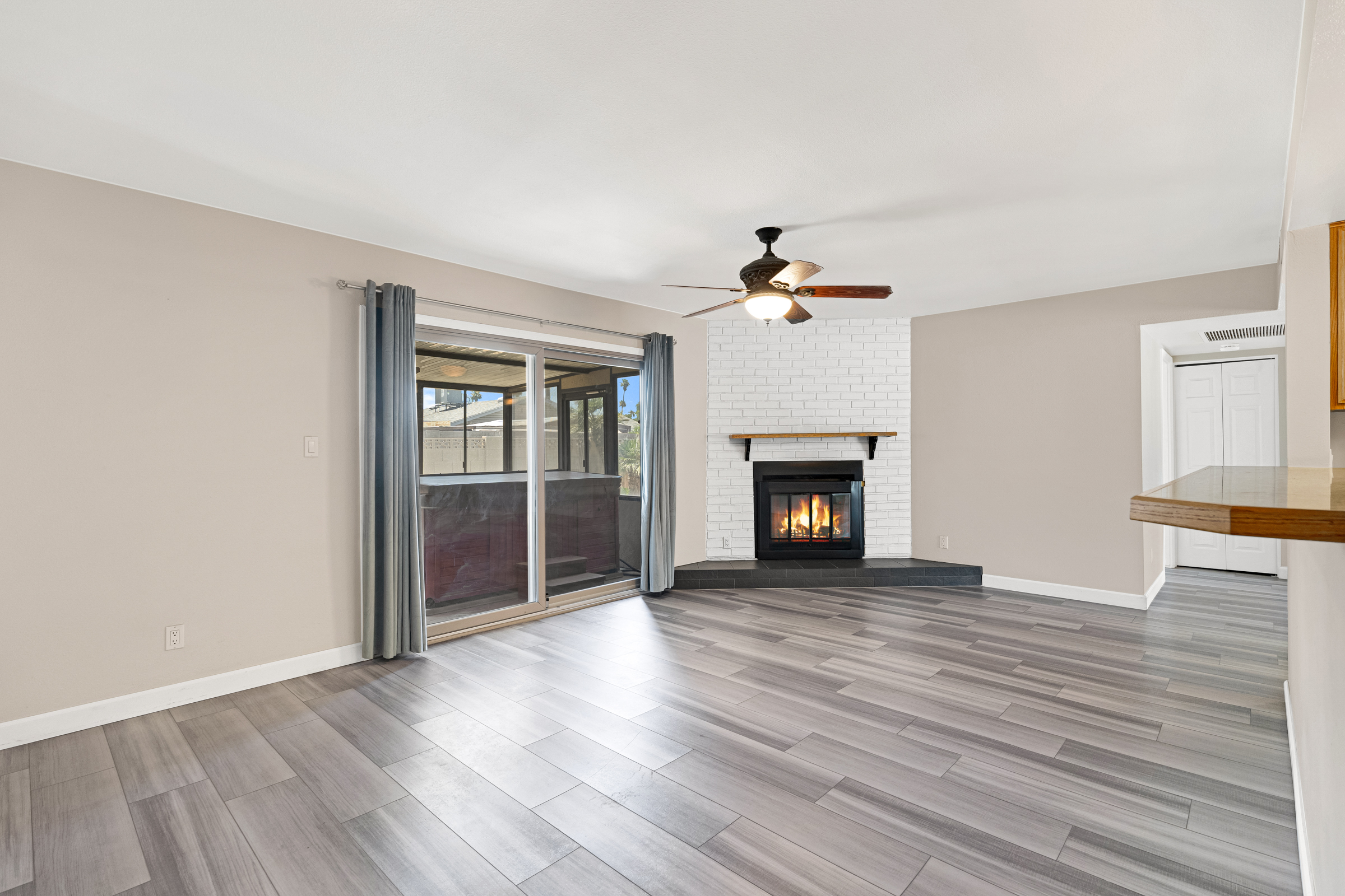Your oasis in the heart of Tempe. This home is a split-bedroom floorpl – image 40