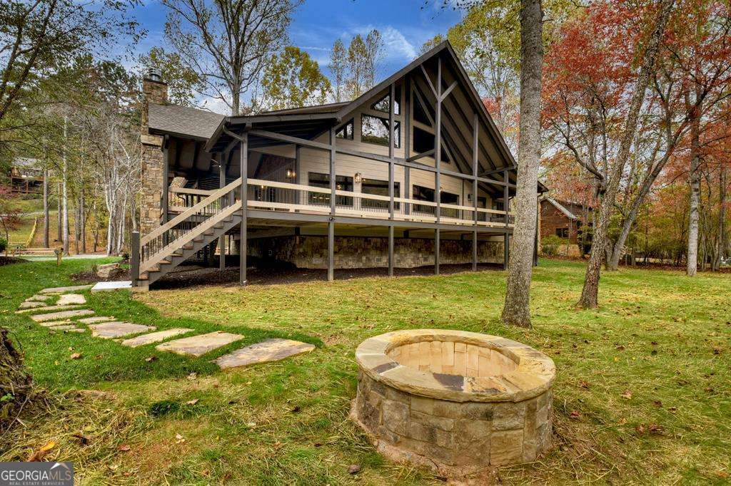 Welcome to your Private RIVERFRONT DREAM HOME on the shimmering shores – image 25
