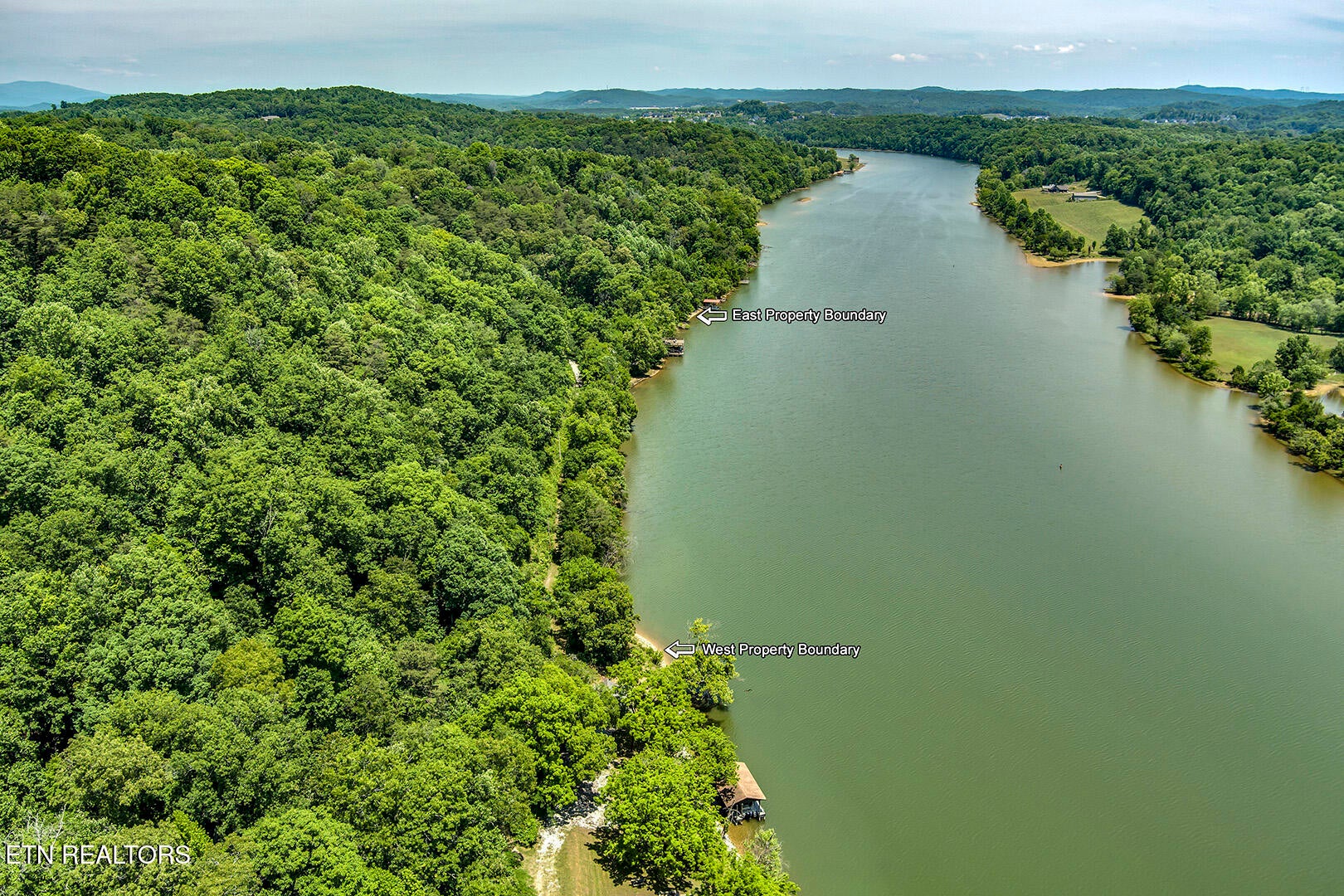 880 880 Skyline Drive, Harriman, Tennessee, 37748, USA, 3 Bedrooms Bedrooms, ,4 BathroomsBathrooms,Residential,For Sale,880 Skyline Drive,6c9e6ce5-d78a-4ae4-a55c-fa9f55