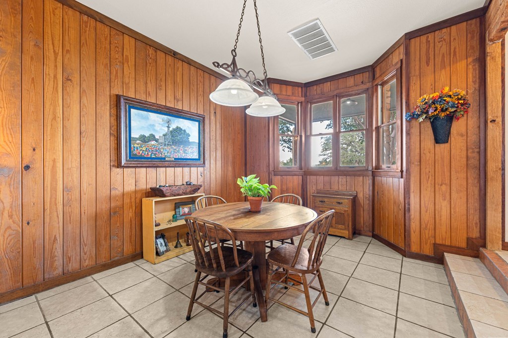 Unrestricted 3-acre property designed with homesteading & self-suffici – image 39