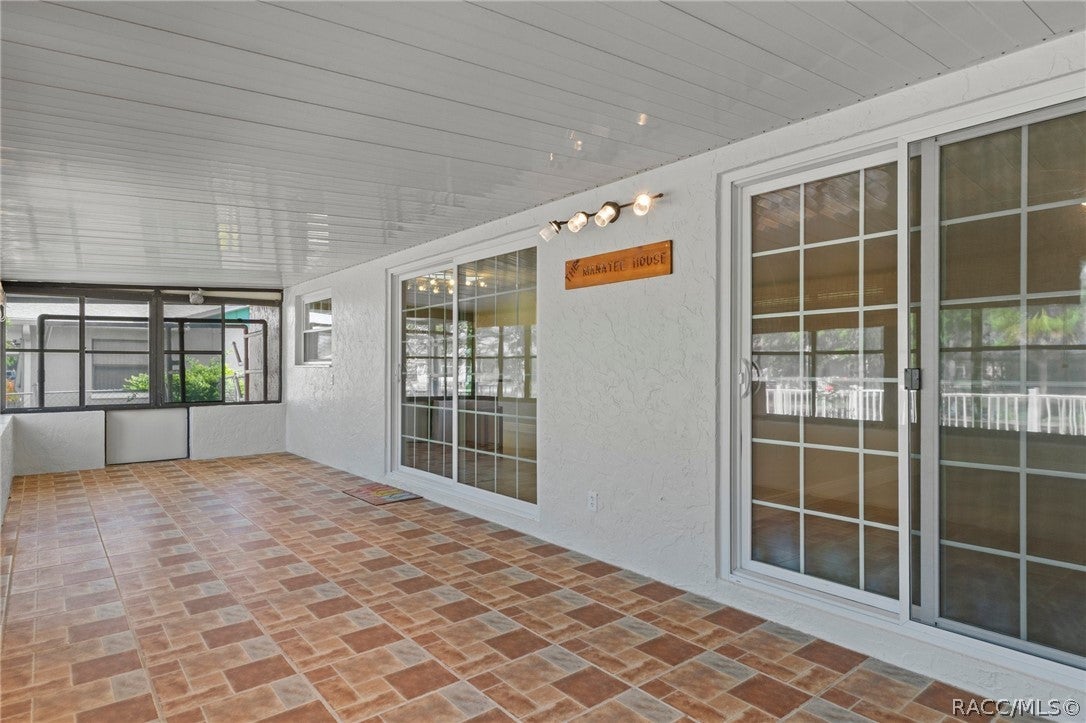 1400 1400 SE 5th Avenue, Crystal River, Florida, 34429, USA, 3 Bedrooms Bedrooms, ,2 BathroomsBathrooms,Residential,For Sale,1400 SE 5th Avenue,852812