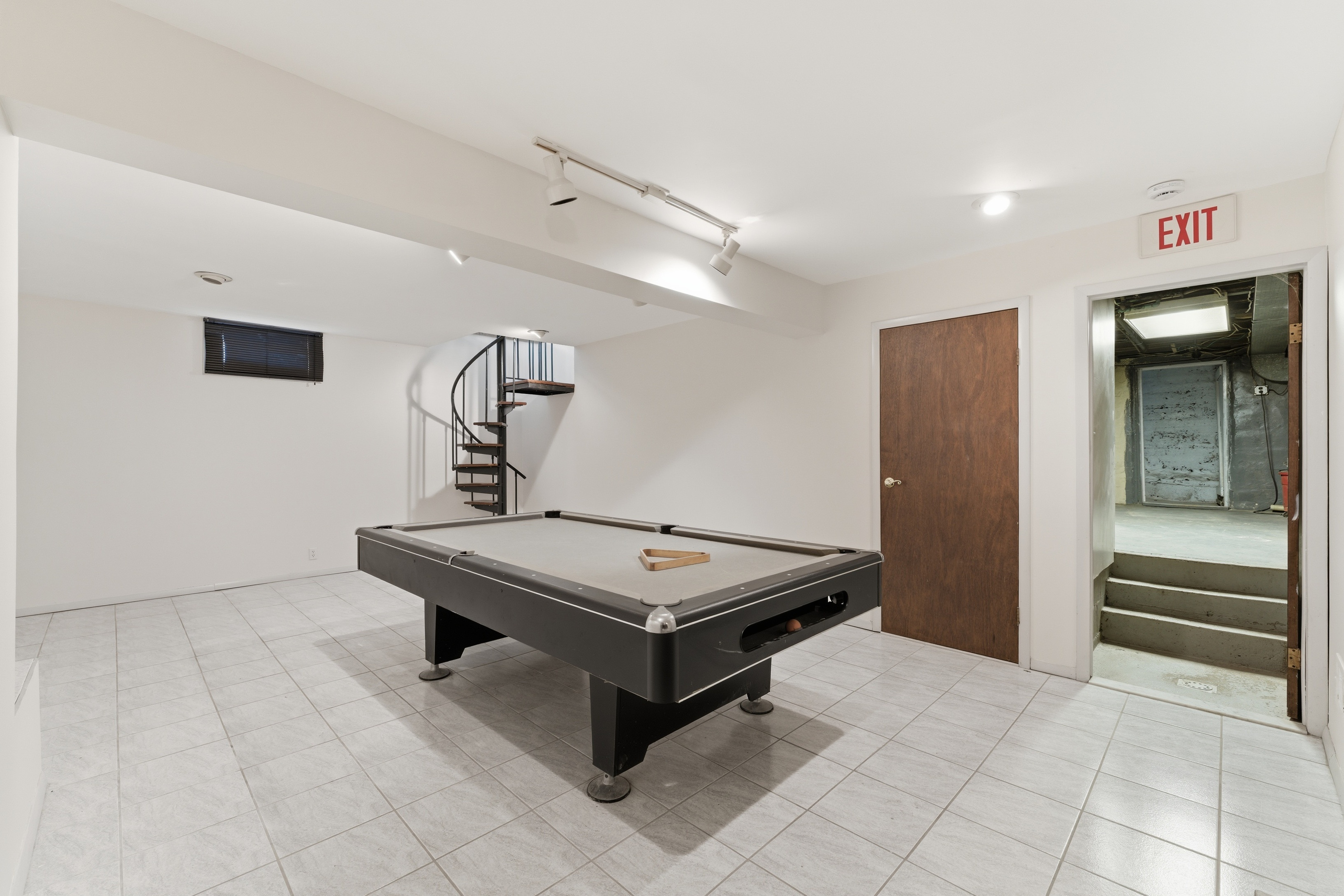229 229 Centre Avenue, Secaucus, New Jersey, 07094, USA, 4 Bedrooms Bedrooms, ,2 BathroomsBathrooms,Residential,For Sale,229 Centre Avenue,26004821