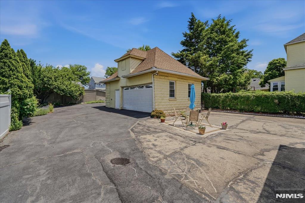 85 85 Stewart, Kearny, New Jersey, 07032, USA, 3 Bedrooms Bedrooms, ,3 BathroomsBathrooms,Residential,For Sale,85 Stewart,26021909