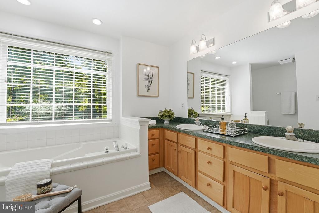 4145 4145 Running Quail Trail, Amissville, Virginia, 20106, USA, 3 Bedrooms Bedrooms, ,4 BathroomsBathrooms,Residential,For Sale,4145 Running Quail Trail,a0101371-3b9d-4316-80f8-affb95