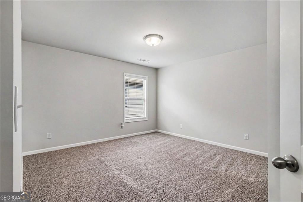 Location, location for this one, so close to the Mall of Georgia with – image 27