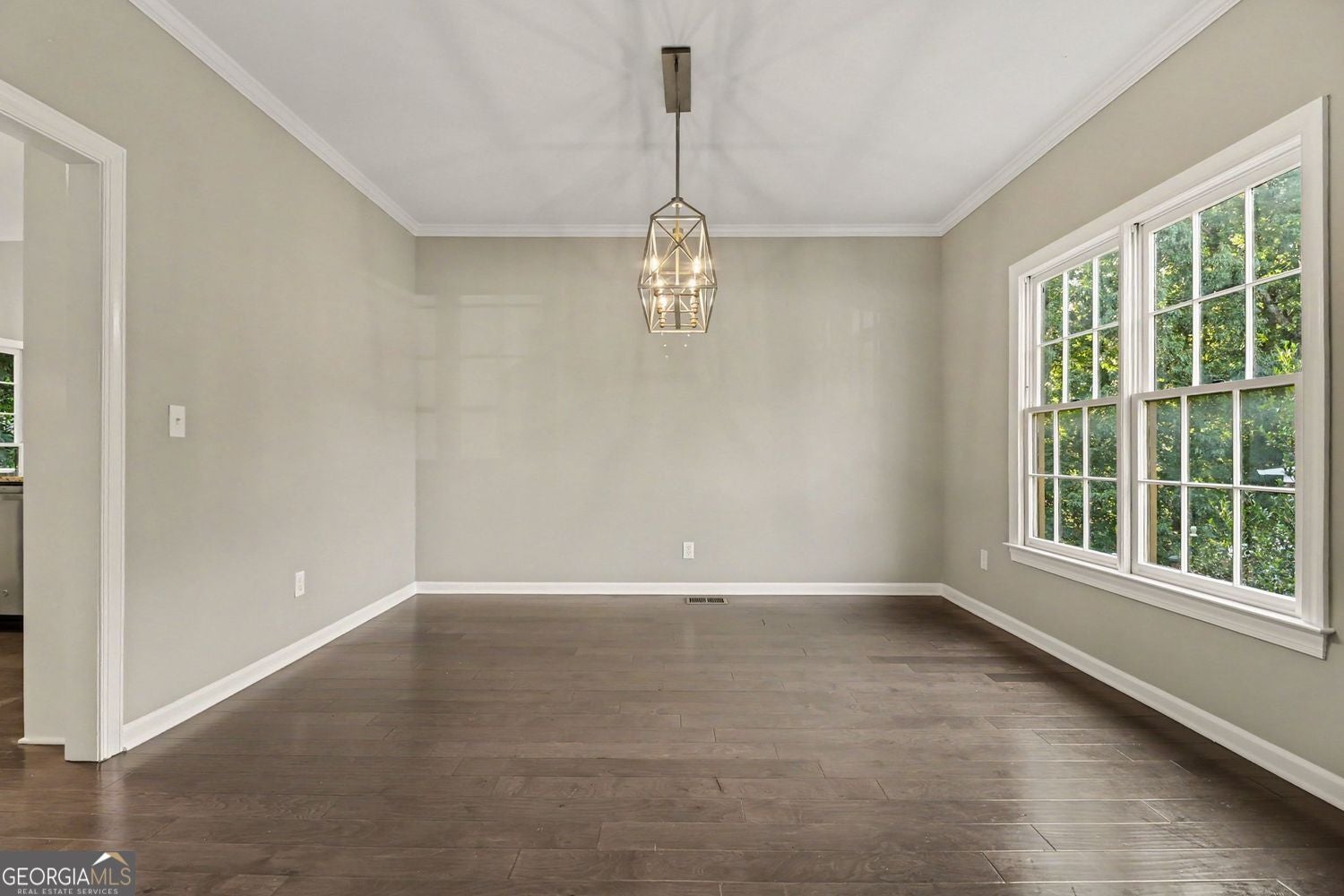Welcome to a beautifully renovated home featuring a fully finished bas – image 11