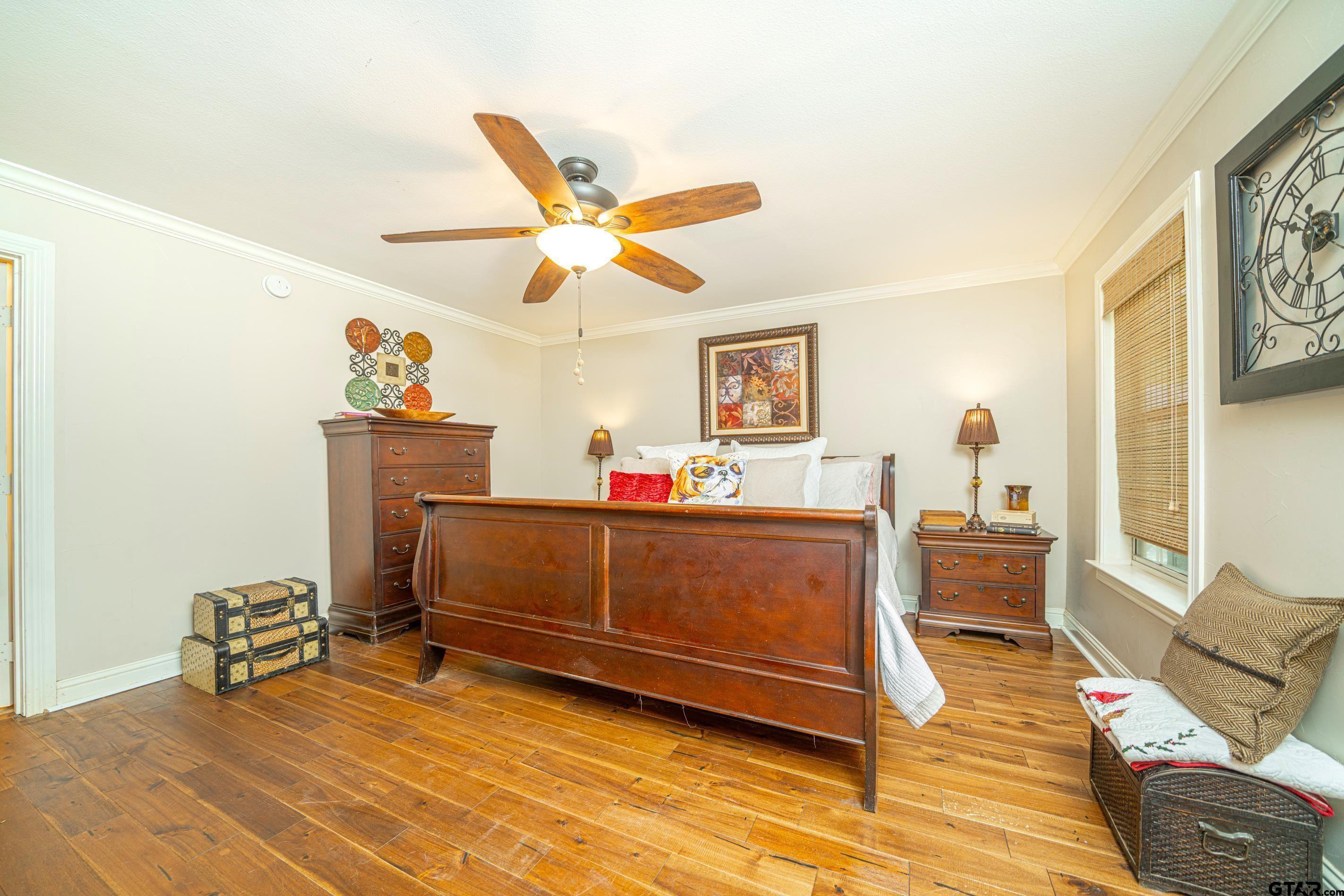 Located in the sought-after Tall Tree subdivision just across the stre – image 16