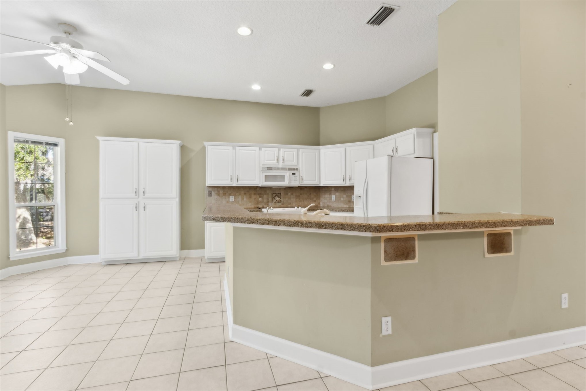 Welcome to Marsh Lakes, a sought after Fernandina Beach community know – image 23