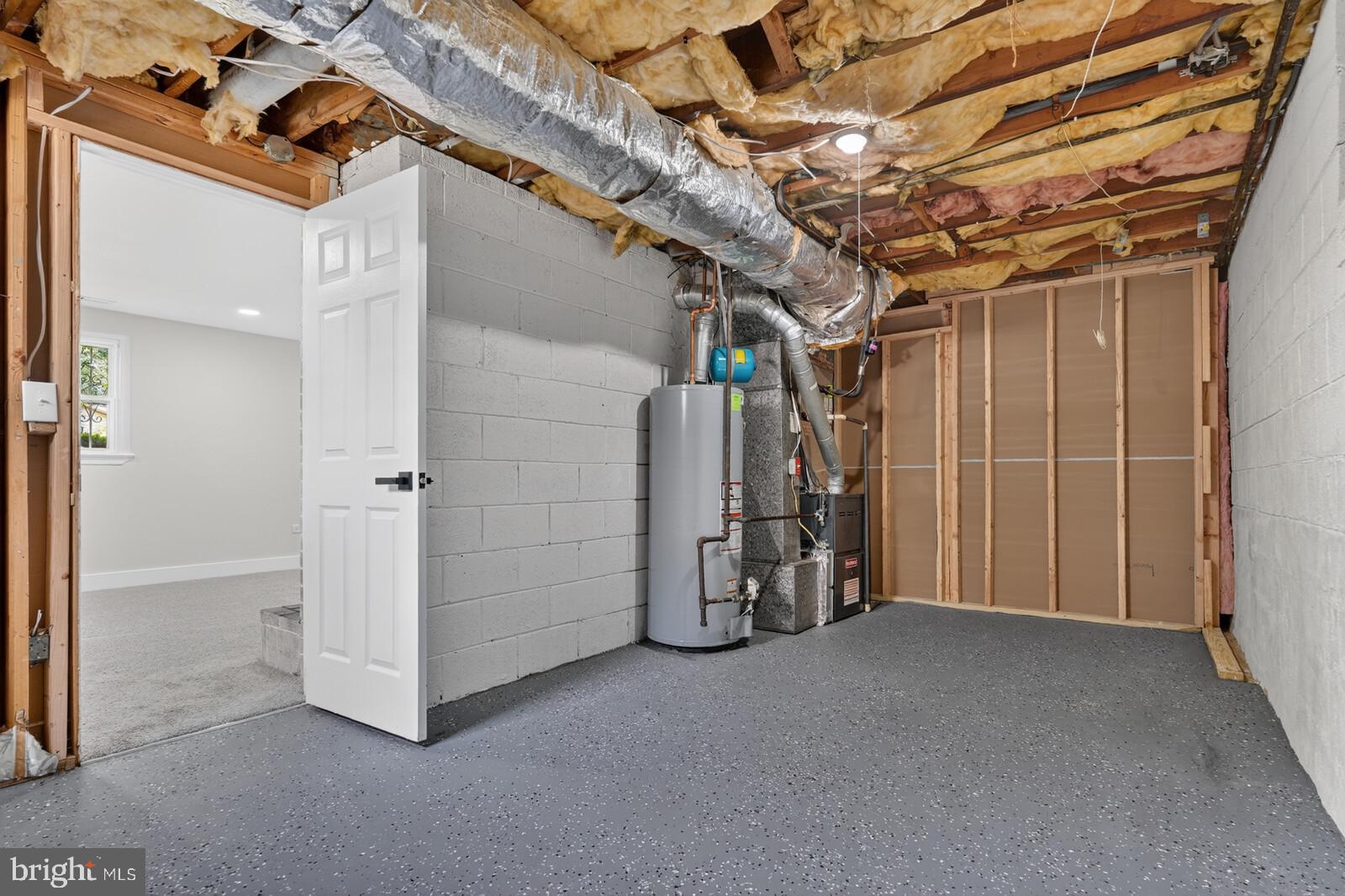 Beautifully Renovated Single-Family Home in Sought-After Kettering – 5 – image 35