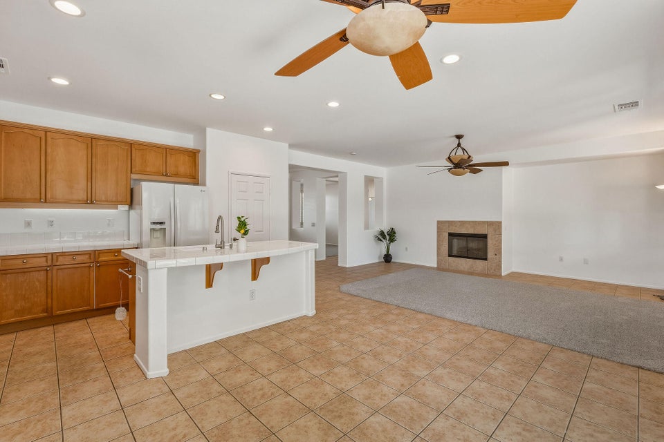 Exceptional opportunity to own a spacious 4 bedroom, 3 bath residence – image 17