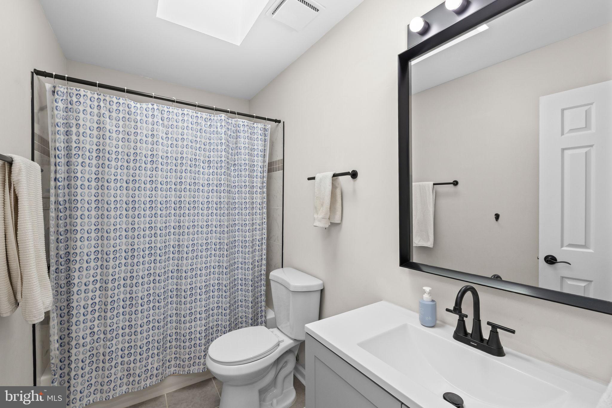 One of a kind property in North Stafford! Fully redone rambler with LV – image 17