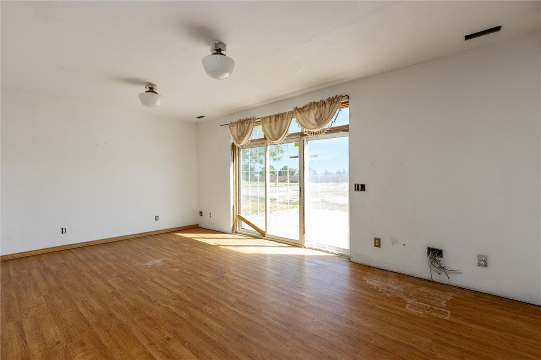 DONT MISS THIS AMAZING OPPORTUNITY! 2.29 acres with no restrictions we – image 10