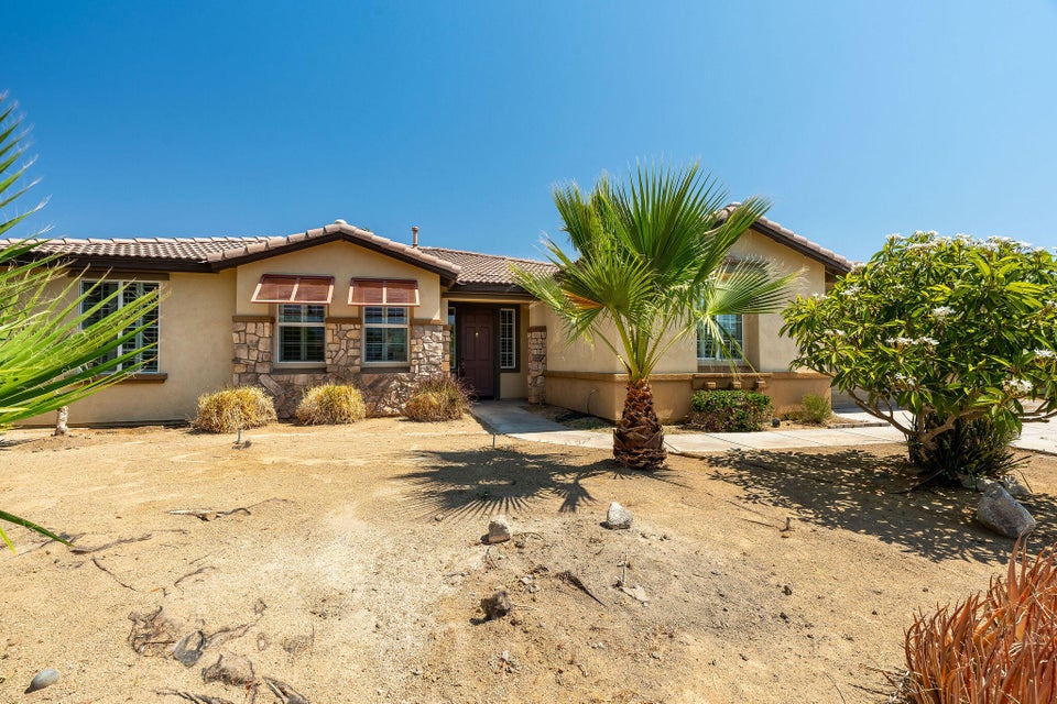 Exceptional opportunity to own a spacious 4 bedroom, 3 bath residence – image 3