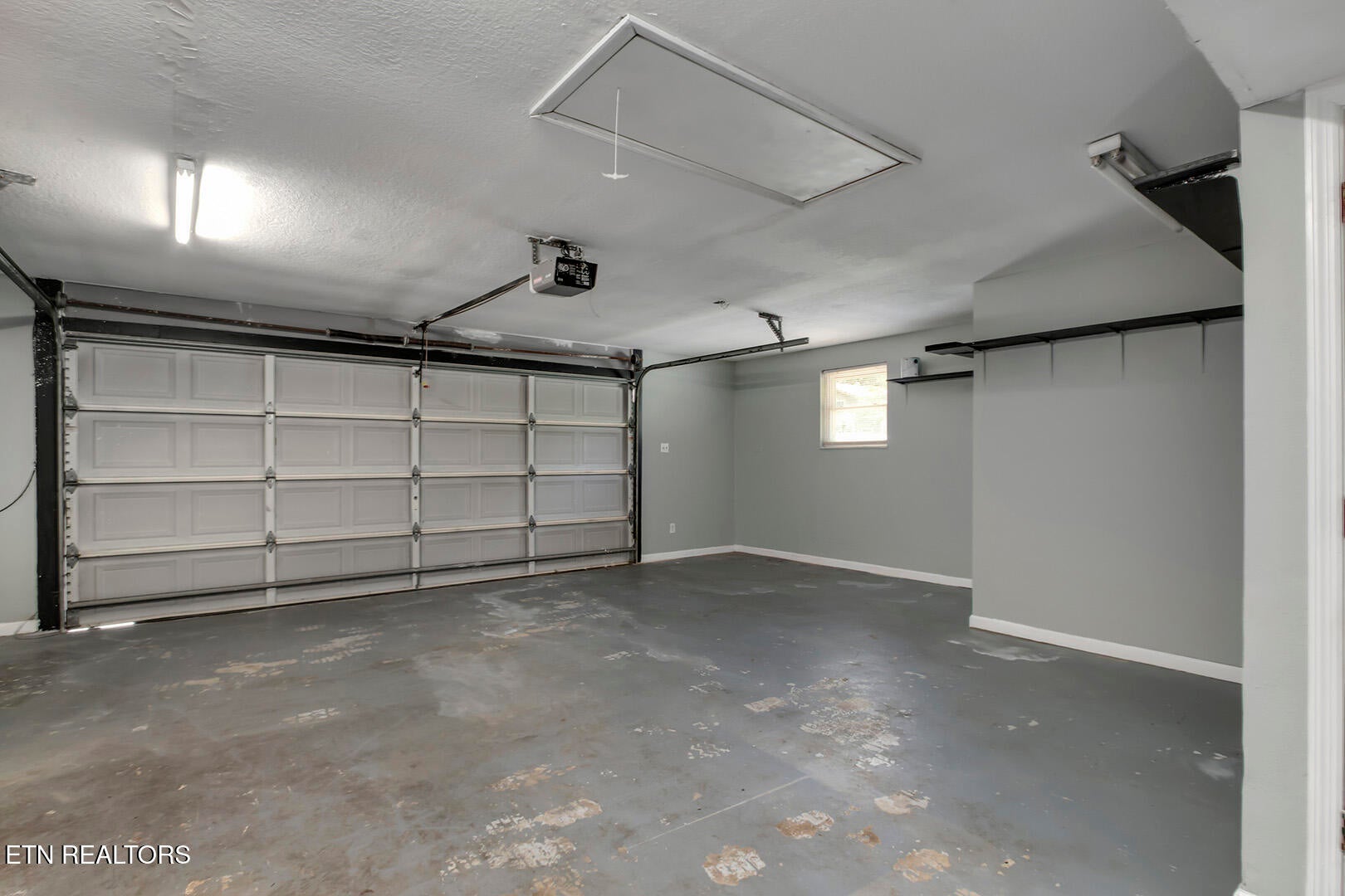 Are you looking for a wonderful home in a desired subdivision in a gre – image 43
