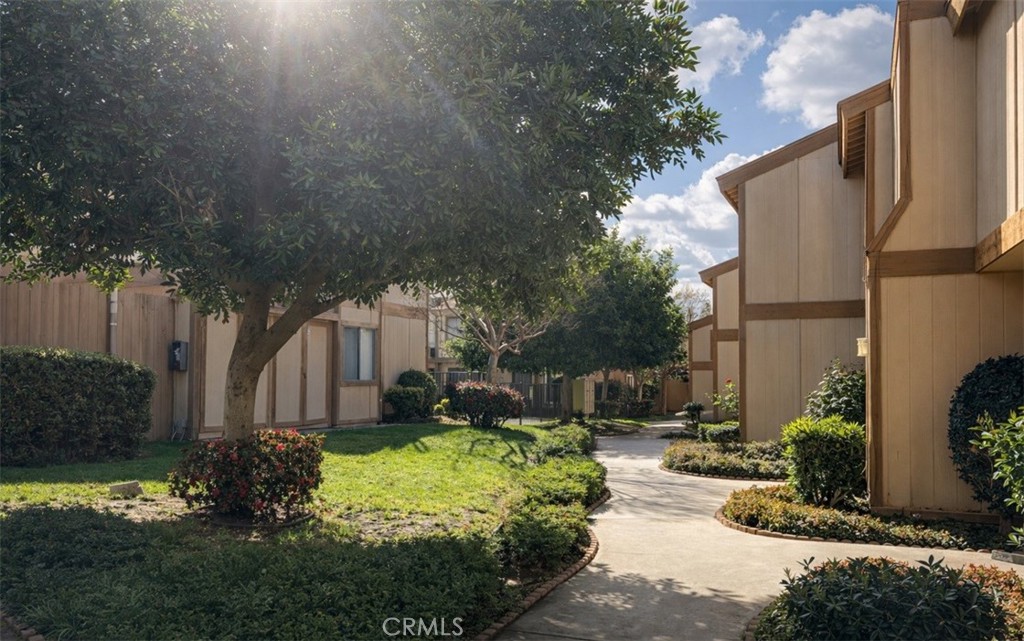9831 9831 Sepulveda, 12, North Hills, California, 91343, USA, 2 Bedrooms Bedrooms, ,2 BathroomsBathrooms,Residential,For Sale,9831 Sepulveda , 12,SR26087978