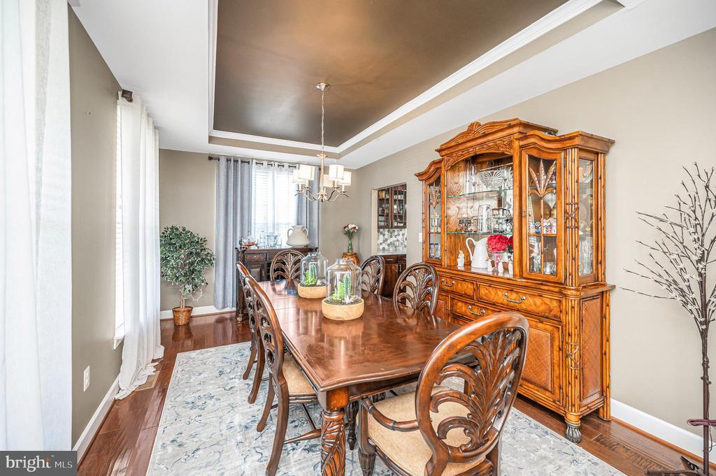9 9 Sutter Drive, Fredericksburg, Virginia, 22405, USA, 5 Bedrooms Bedrooms, ,5 BathroomsBathrooms,Residential,For Sale,9 Sutter Drive,6112093a-7c20-4b1f-b5cb-6f9b80