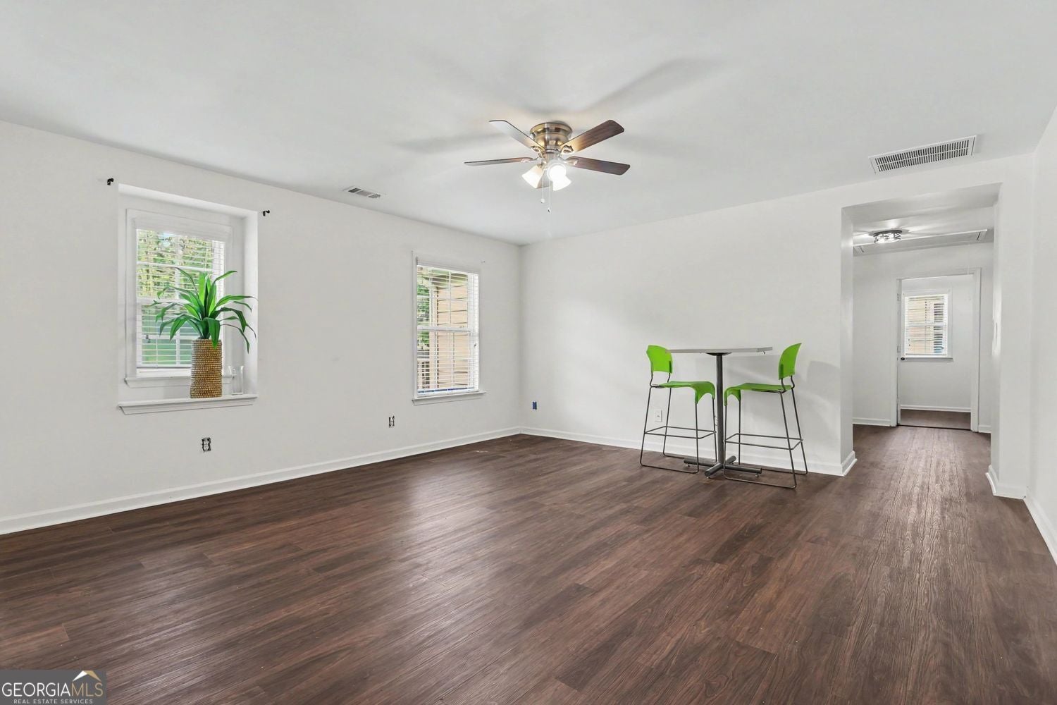 Up to $20,000 in Seller-Paid Incentives! Discover exceptional space, f – image 23