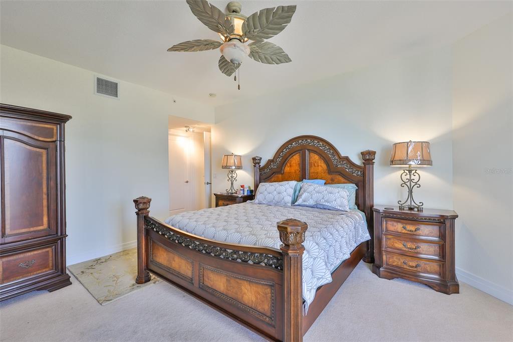 331 331 Cleveland St # 702, Clearwater, Florida, 33755, USA, 2 Bedrooms Bedrooms, ,2 BathroomsBathrooms,Residential,For Sale,331 Cleveland St # 702,TB8520869