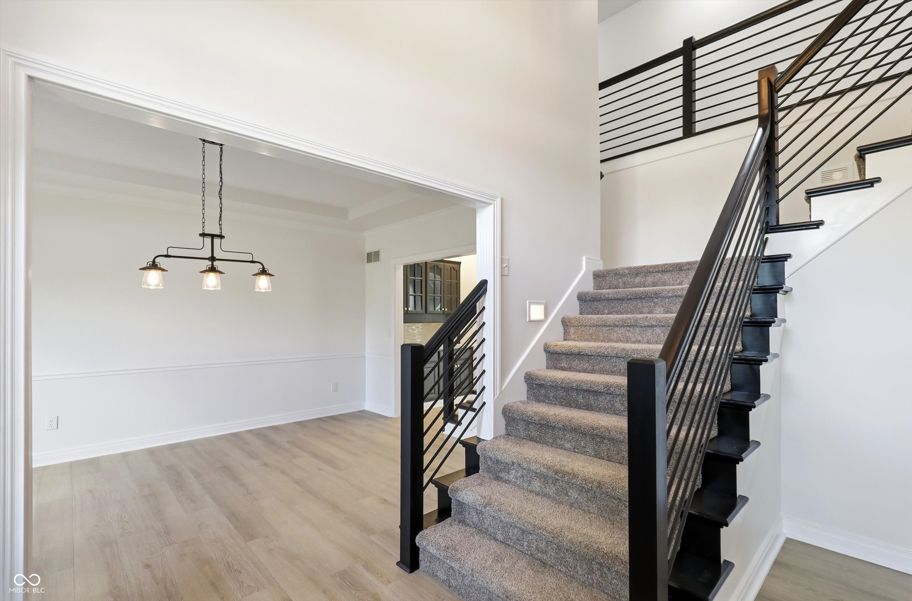 Welcome to this beautifully updated home in the highly sought-after Wa – image 3