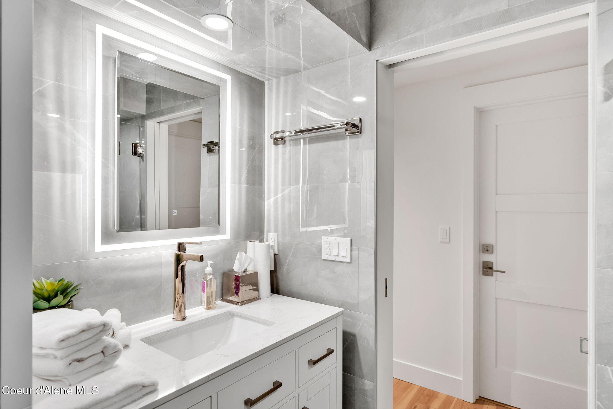 Lake front property with completely reimagined home, finished in 2024 – image 54