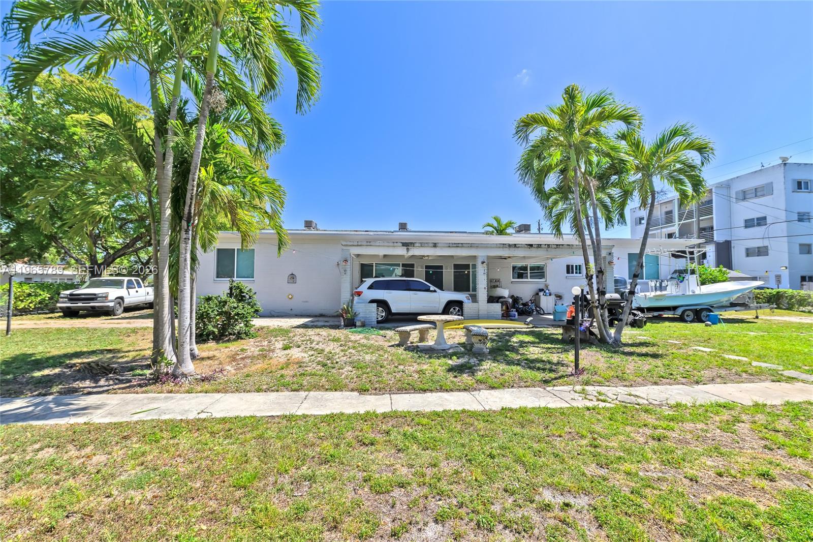 1946 1946 Madison St, Hollywood, Florida, 33020, USA, 2 Bedrooms Bedrooms, ,2 BathroomsBathrooms,Residential,For Sale,1946 Madison St,A11965789