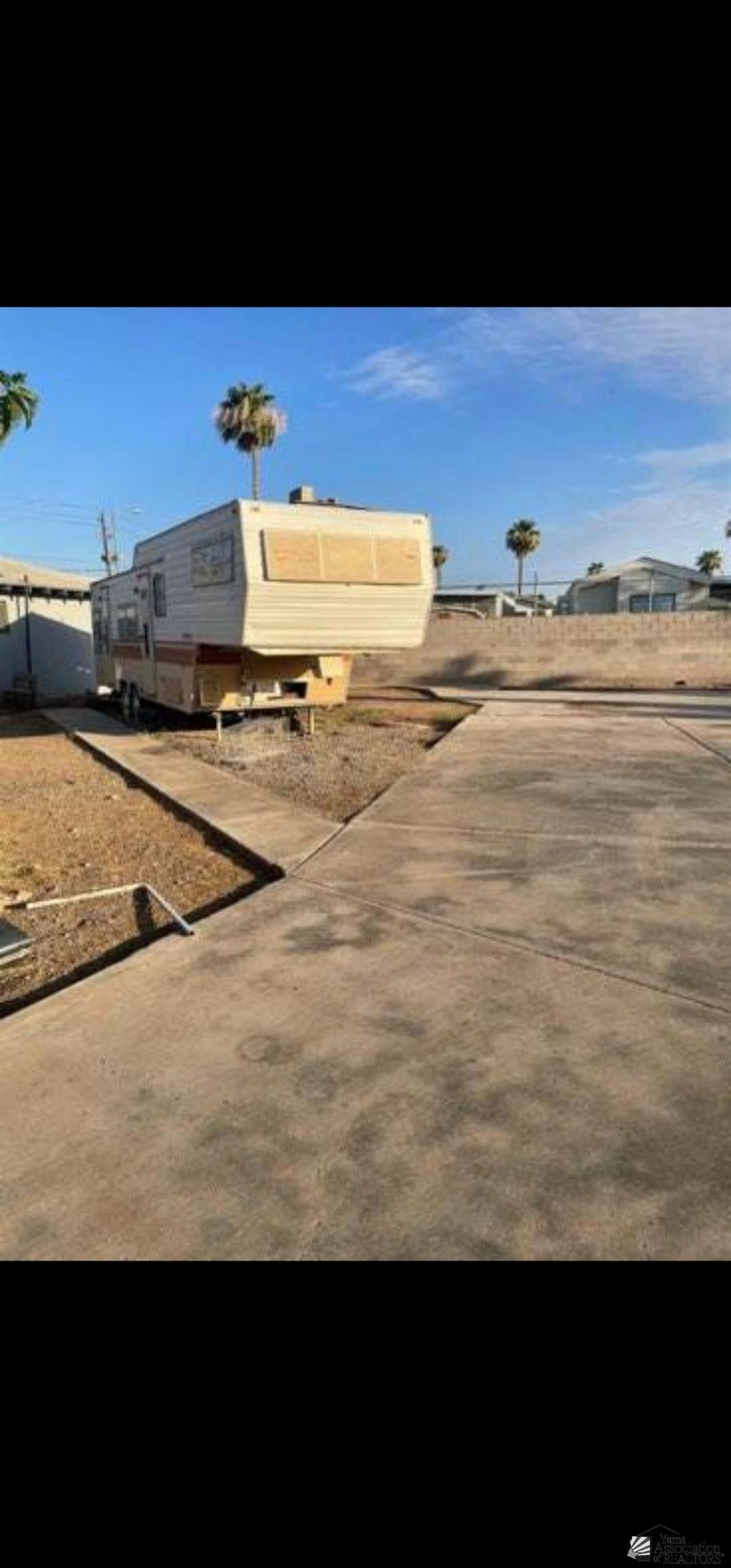 584 584 S AVE B, Yuma, Arizona, 85364, USA, 10 Bedrooms Bedrooms, ,5 BathroomsBathrooms,Residential,For Sale,584 S AVE B,20255543