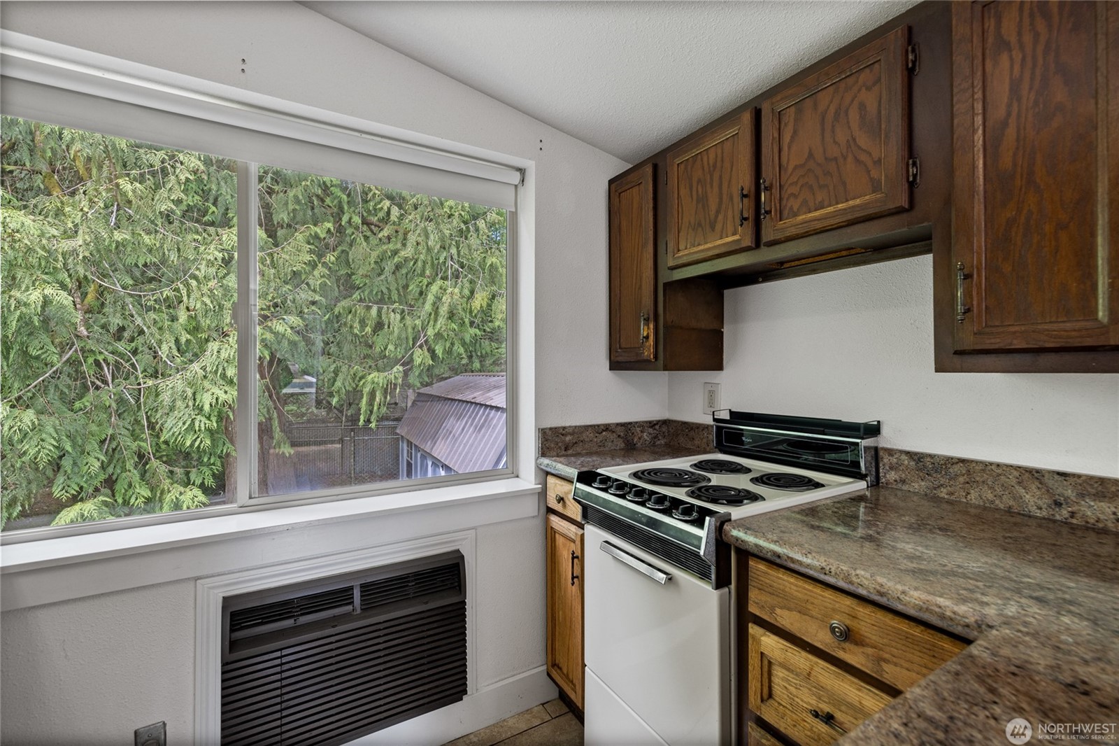 Rare opportunity to enjoy space, flexibility, and income potential on – image 35