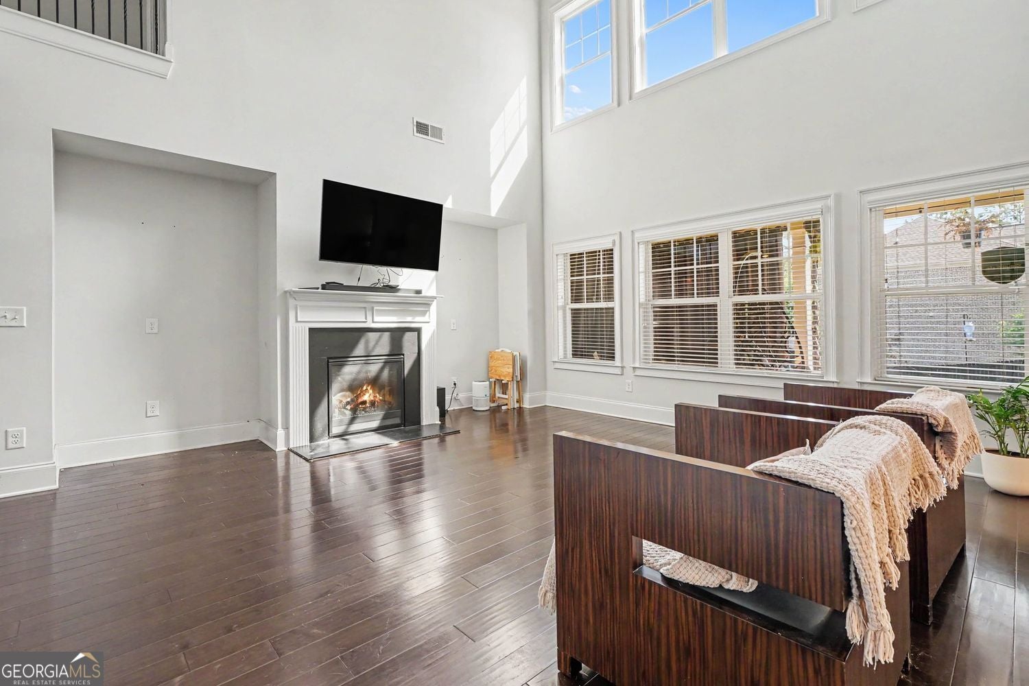 What more can you ask for in a home? VA Assumable 3.125% rate. 4-Sided – image 11