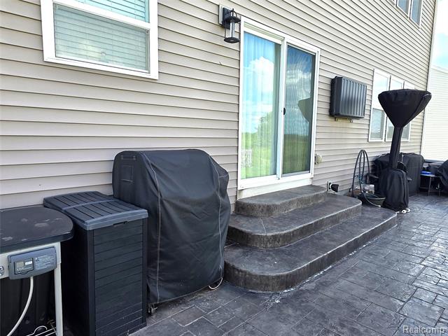 16543 16543 Bedington Drive, Fenton Twp, Michigan, 48451, USA, 4 Bedrooms Bedrooms, ,3 BathroomsBathrooms,Residential,For Sale,16543 Bedington Drive,20261030848