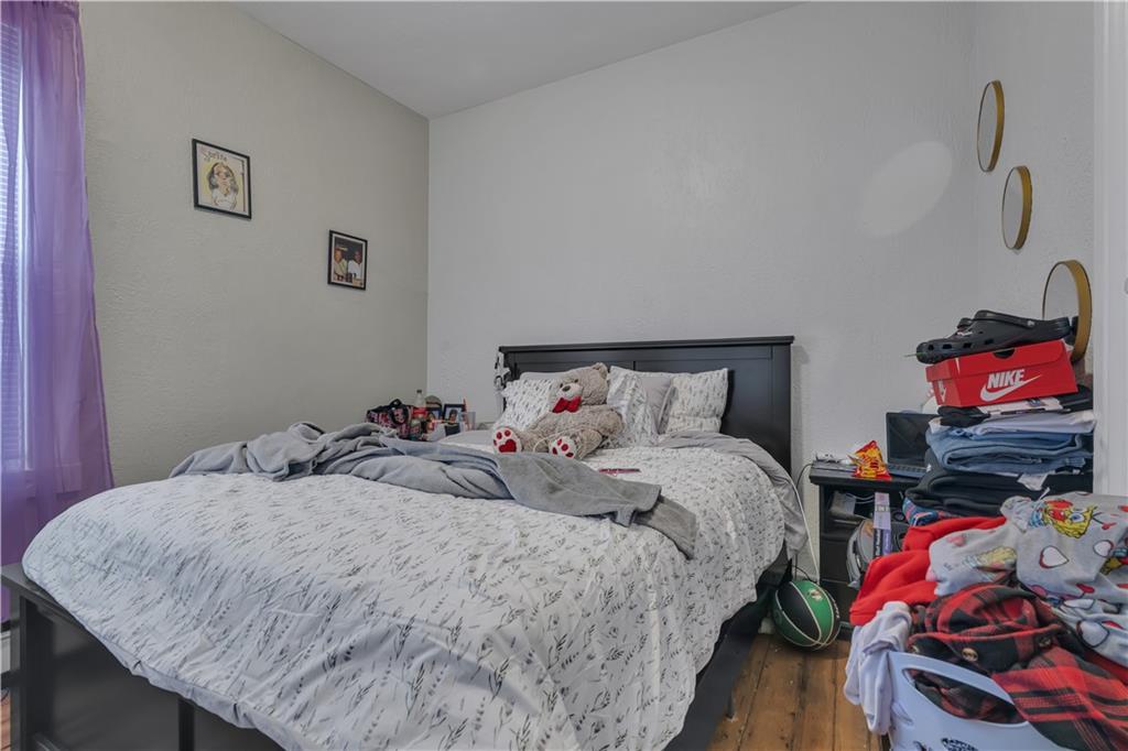 Fantastic opportunity to own a three-family home in Providences vibran – image 15