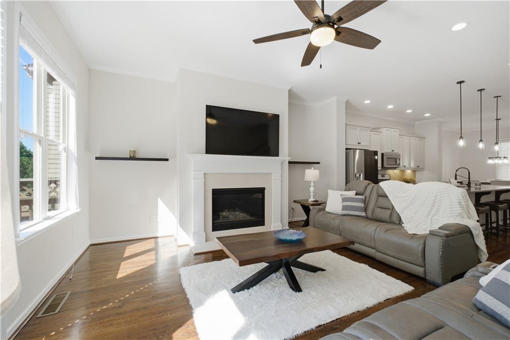 Tucked away in the quiet and welcoming 24-unit community of Brandly Ha – image 5