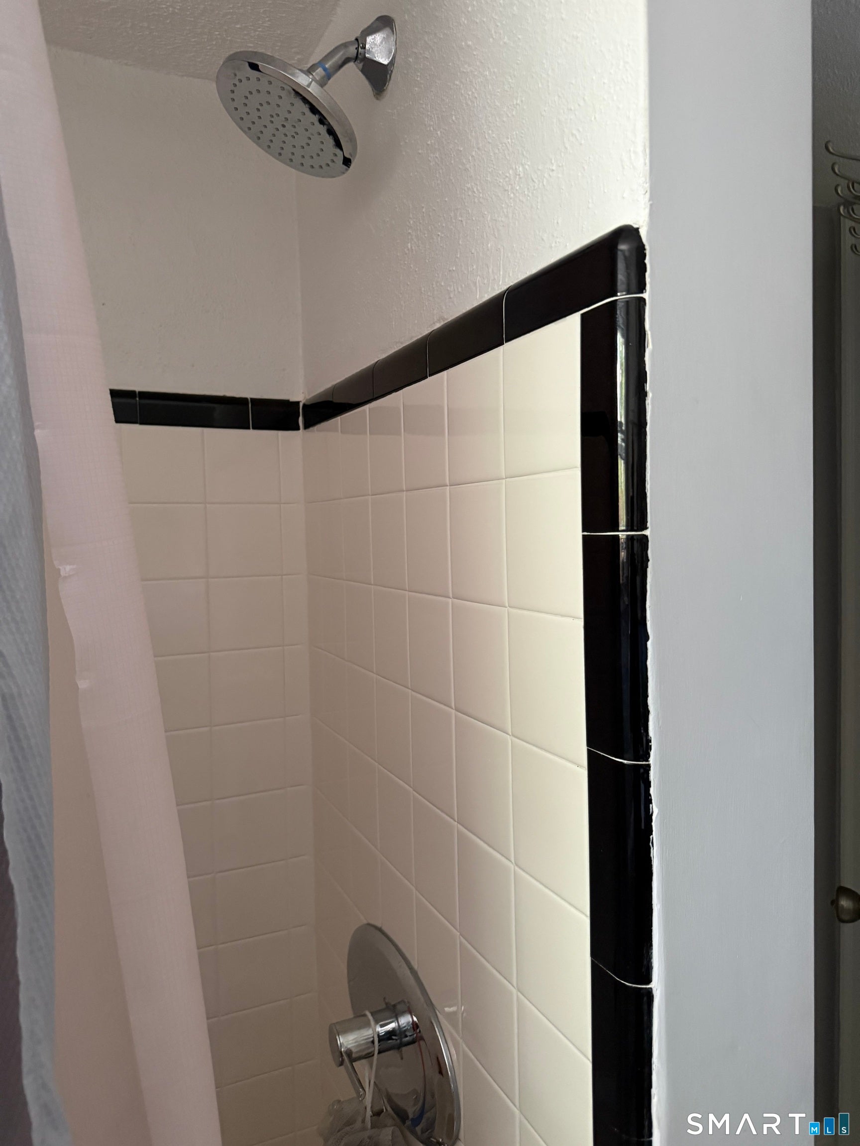 2 family with good bones. It must see. 1st showing basement and 1st fl – image 4