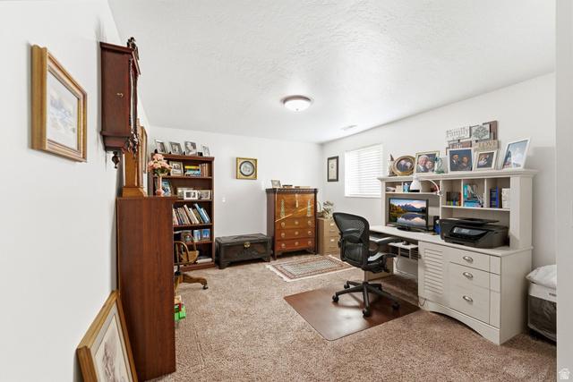 Welcome home to this beautifully well-kept East Bench gem, perfectly s – image 25