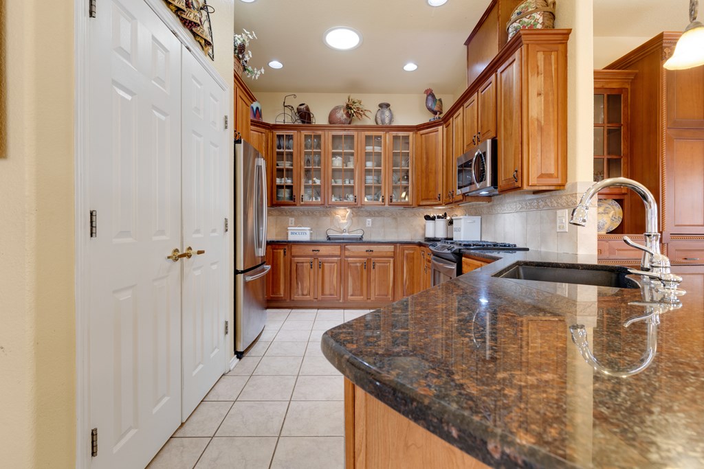 This is the Colorado floor plan. One of the largest homes in HHC. Heri – image 27