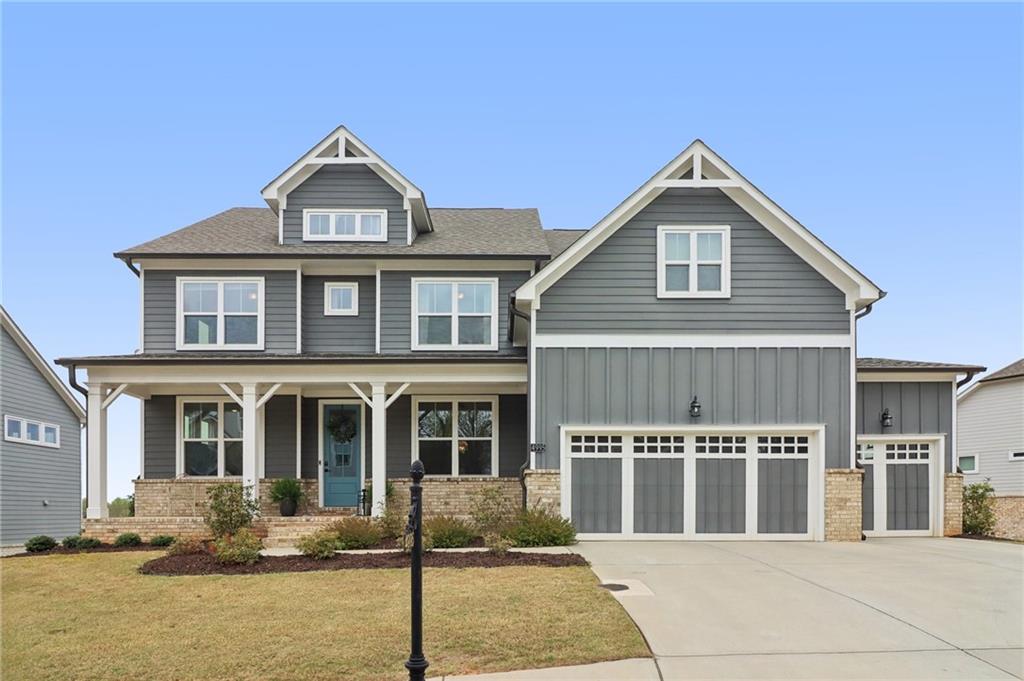 Welcome to luxury living in the heart of West Forsyth, where designer – image 1
