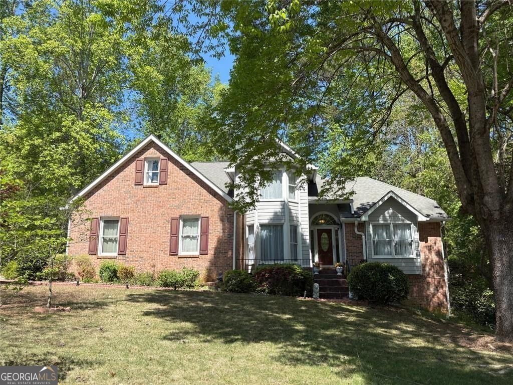 This residence is listed under appraised value and it is situated in a – image 1