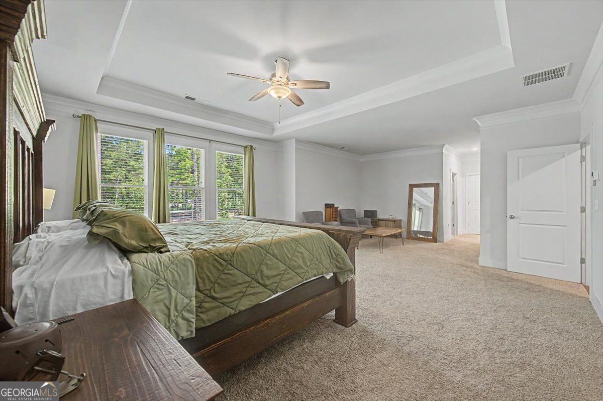 GOLF COURSE LIVING ANYONE??!! Experience luxury golf course living at – image 33