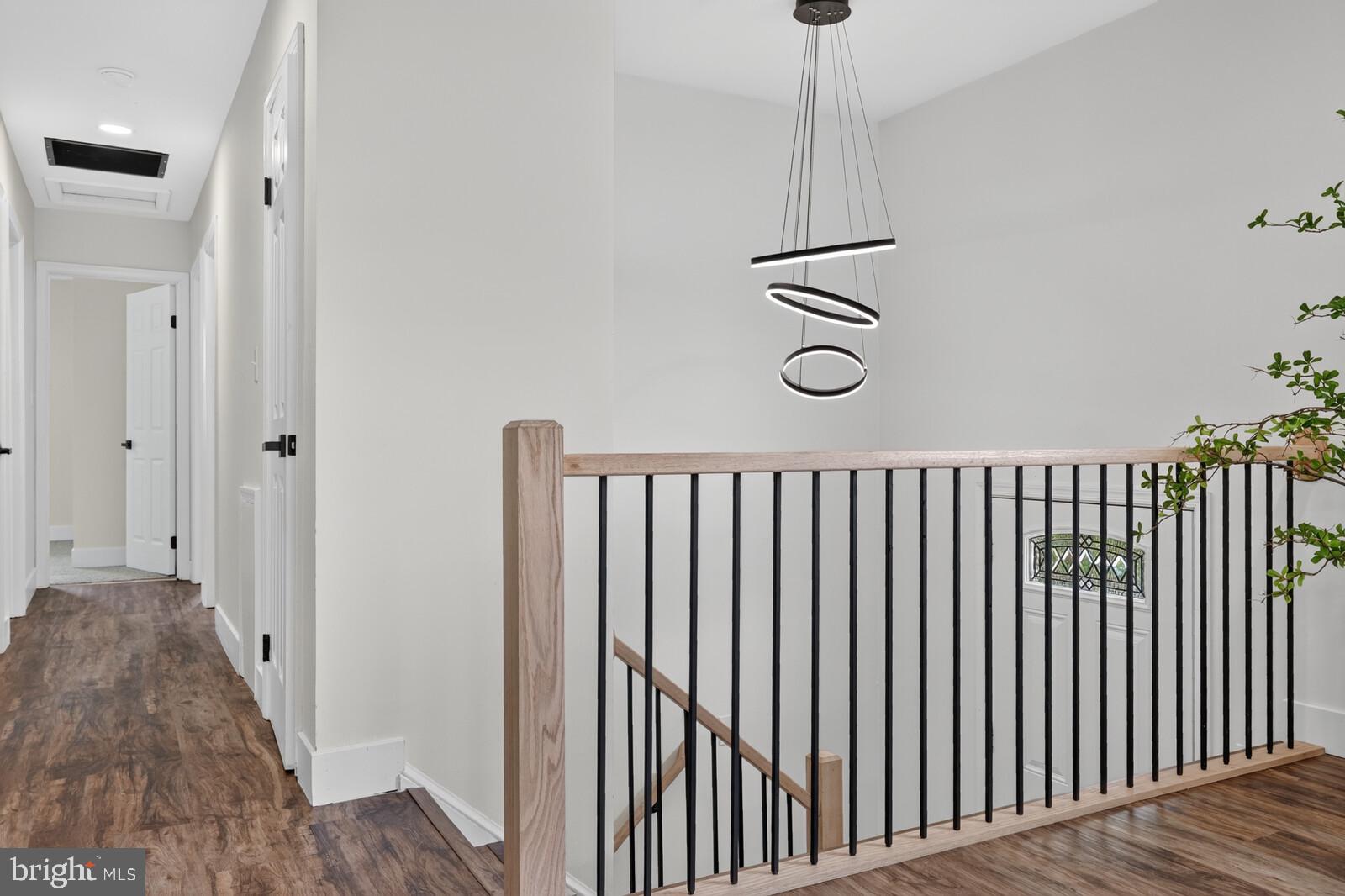 Beautifully Renovated Single-Family Home in Sought-After Kettering – 5 – image 8