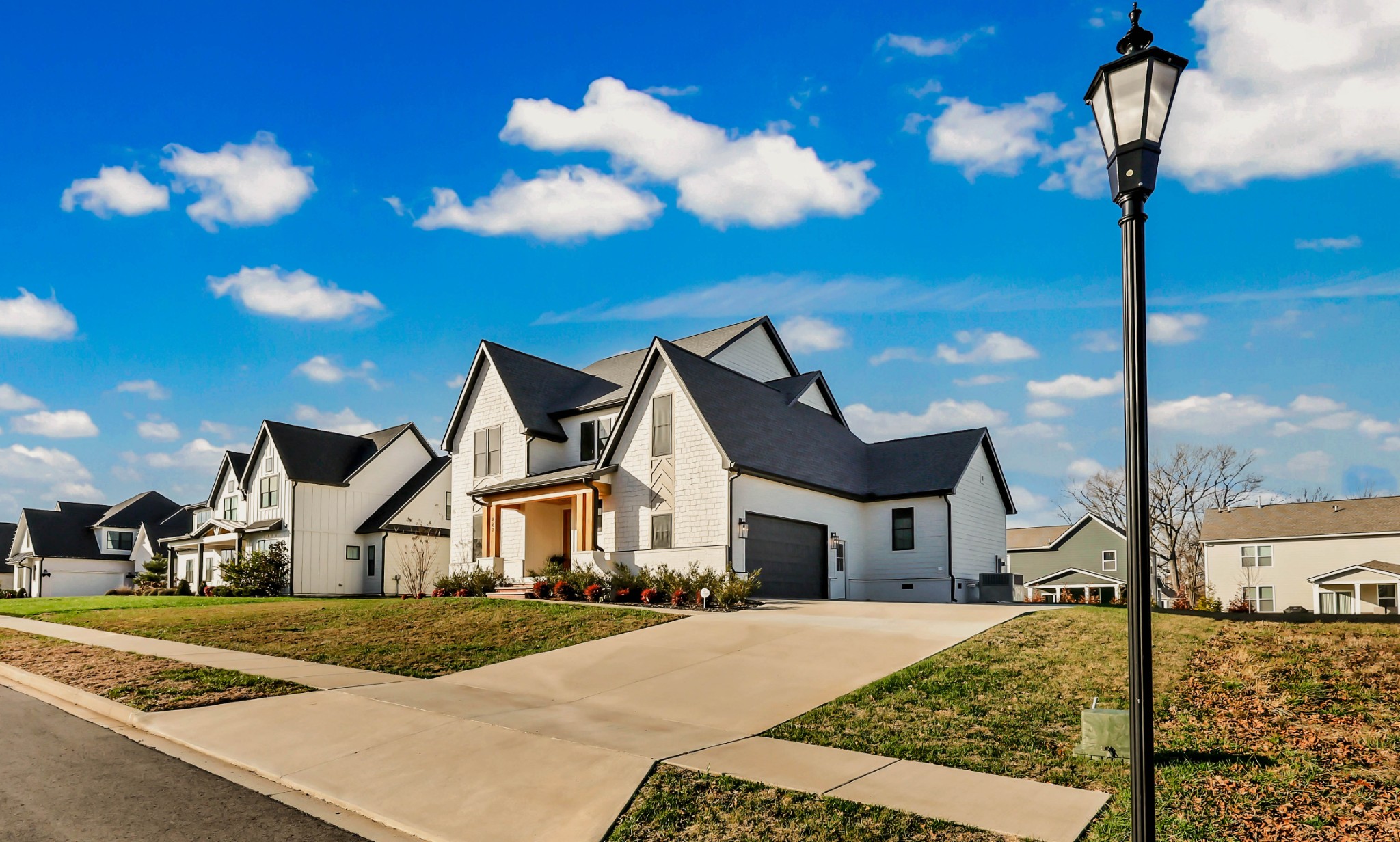 867 867 Shady Bluff Trl, Clarksville, Tennessee, 37043, USA, 5 Bedrooms Bedrooms, ,4 BathroomsBathrooms,Residential,For Sale,867 Shady Bluff Trl,493f713e-4123-448f-b89b-b25134