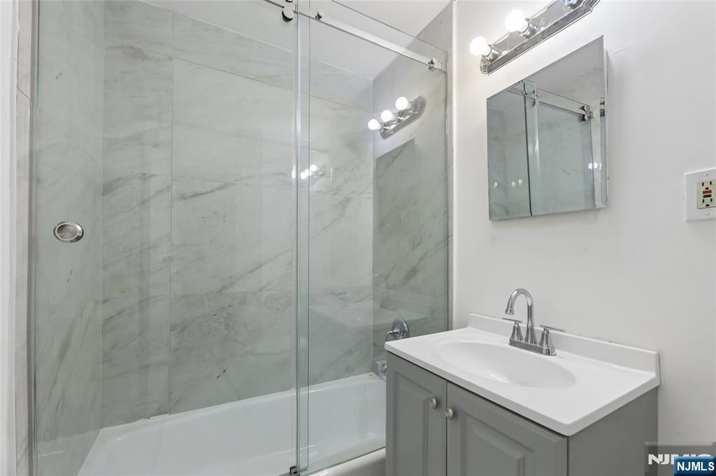 478 478 Riverside Terrace, Rutherford, New Jersey, 07070, USA, 4 Bedrooms Bedrooms, ,2 BathroomsBathrooms,Residential,For Sale,478 Riverside Terrace,70a6501e-e6ff-4e27-9a4a-d2de66