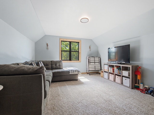 Your country oasis awaits! Once you see this beautiful home situated d – image 35