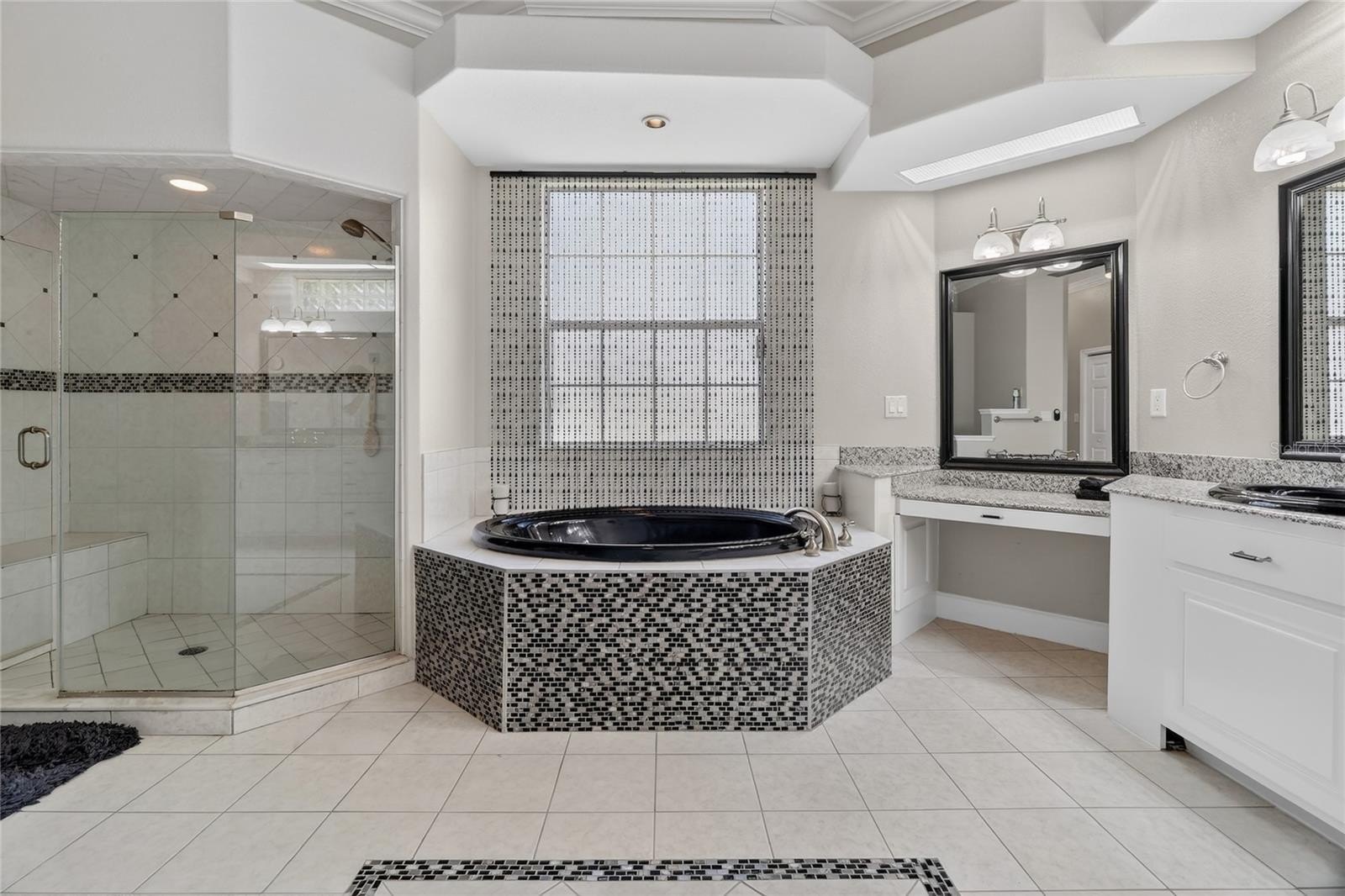 1028 1028 S LAKE MARIAM Drive, WINTER HAVEN, Florida, 33884, USA, 3 Bedrooms Bedrooms, ,3 BathroomsBathrooms,Residential,For Sale,1028 S LAKE MARIAM Drive,P4938222