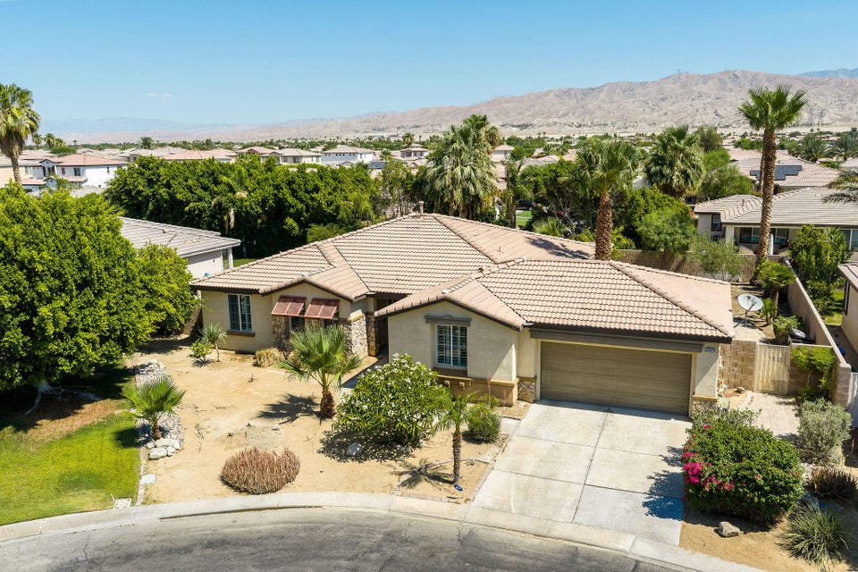 Exceptional opportunity to own a spacious 4 bedroom, 3 bath residence – image 55