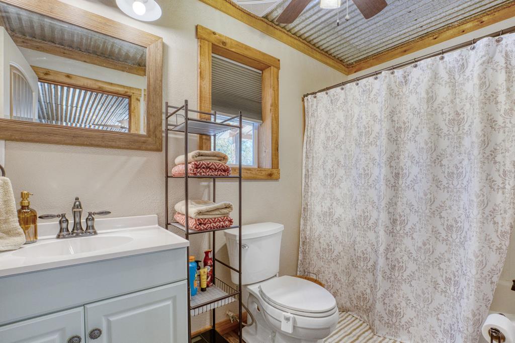 25525 25525 Ranch Rd 2323, Llano, Texas, 78643, USA, 3 Bedrooms Bedrooms, ,2 BathroomsBathrooms,Residential,For Sale,25525 Ranch Rd 2323,135c6f35-4092-4d2f-b032-da168c