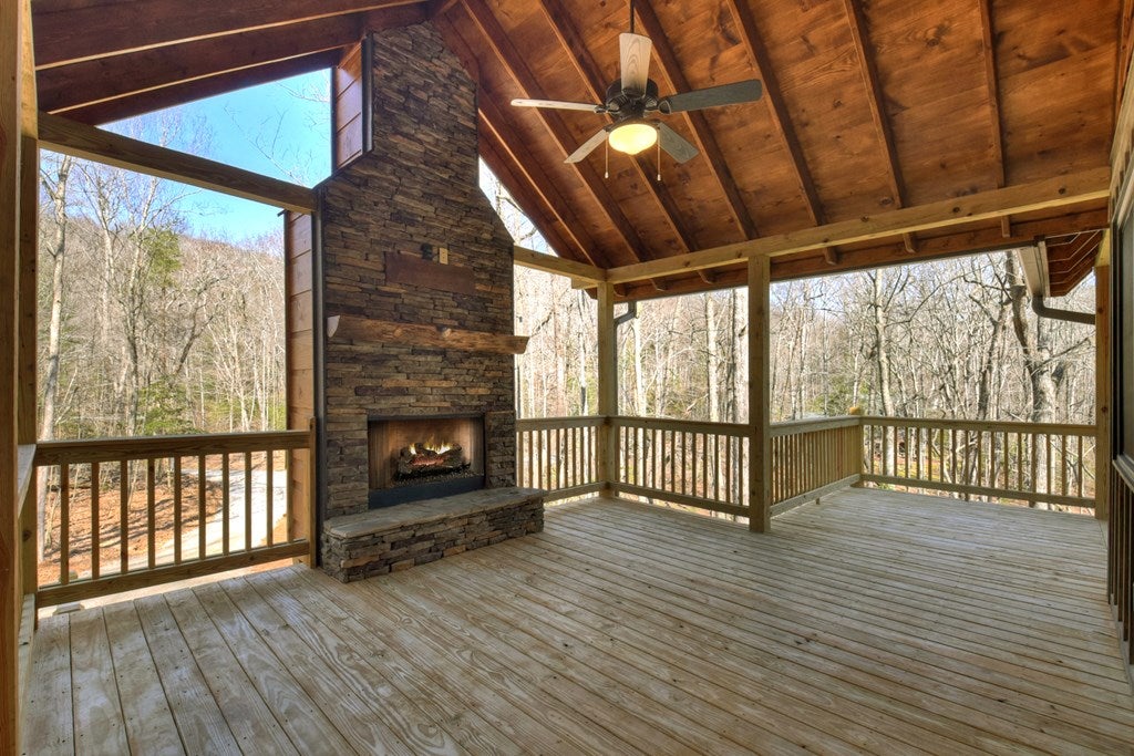 811 811 Mangums Trail, Blue Ridge, Georgia, 30513, USA, 3 Bedrooms Bedrooms, ,3 BathroomsBathrooms,Residential,For Sale,811 Mangums Trail,3394d5cf-8a09-4422-b8d6-701af6