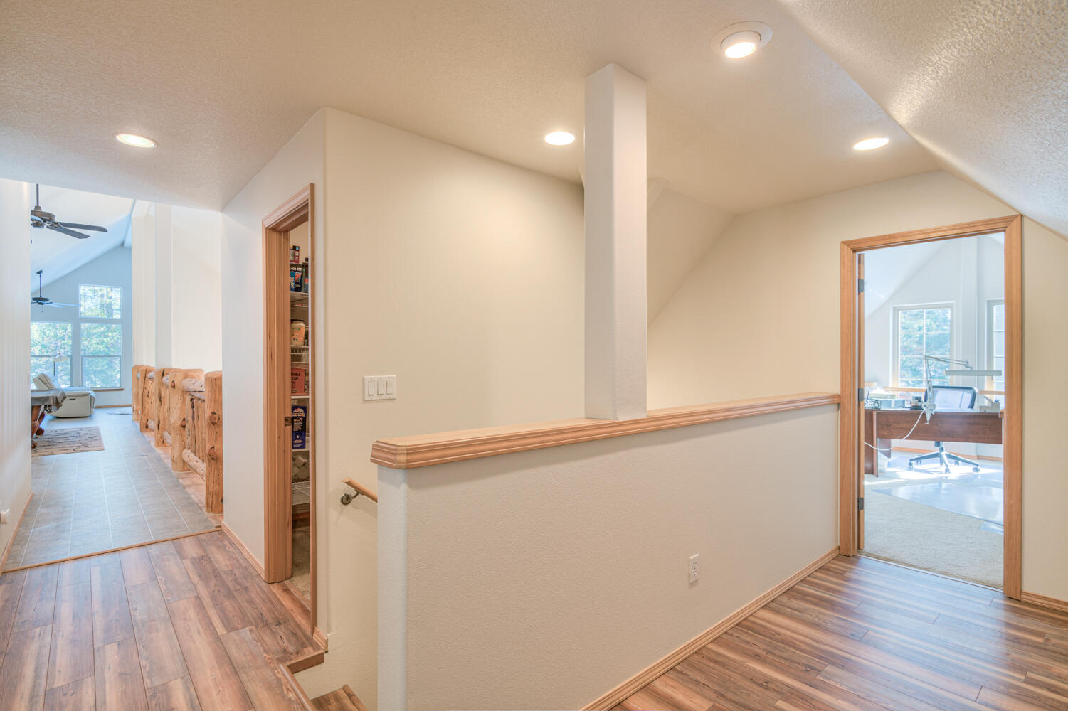 17879 17879 Kodiak Lane, Bend, Oregon, 97707, USA, 5 Bedrooms Bedrooms, ,3 BathroomsBathrooms,Residential,For Sale,17879 Kodiak Lane,220213741