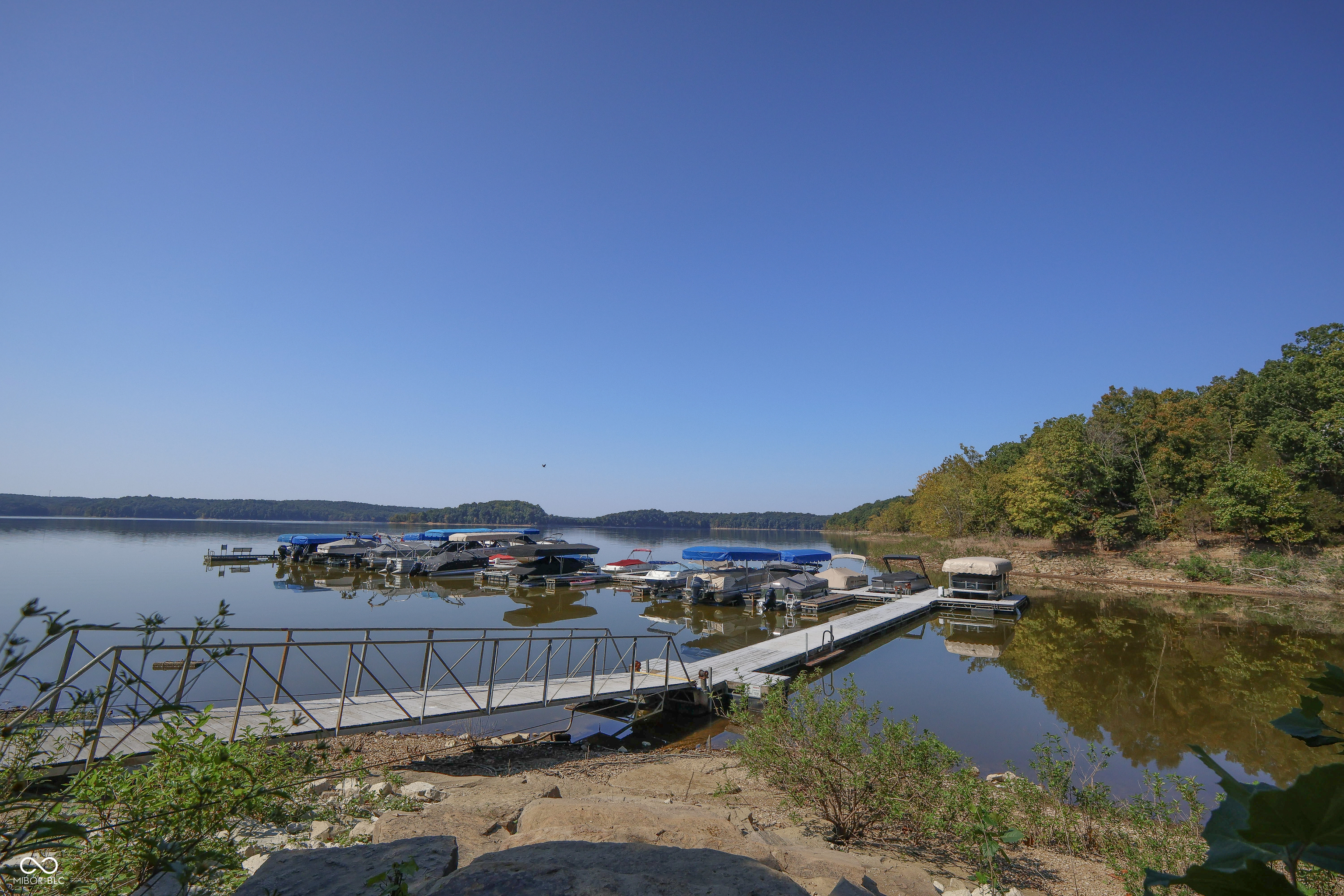 Custom red oak timber-frame home with Lake Monroe views, located in Sa – image 59