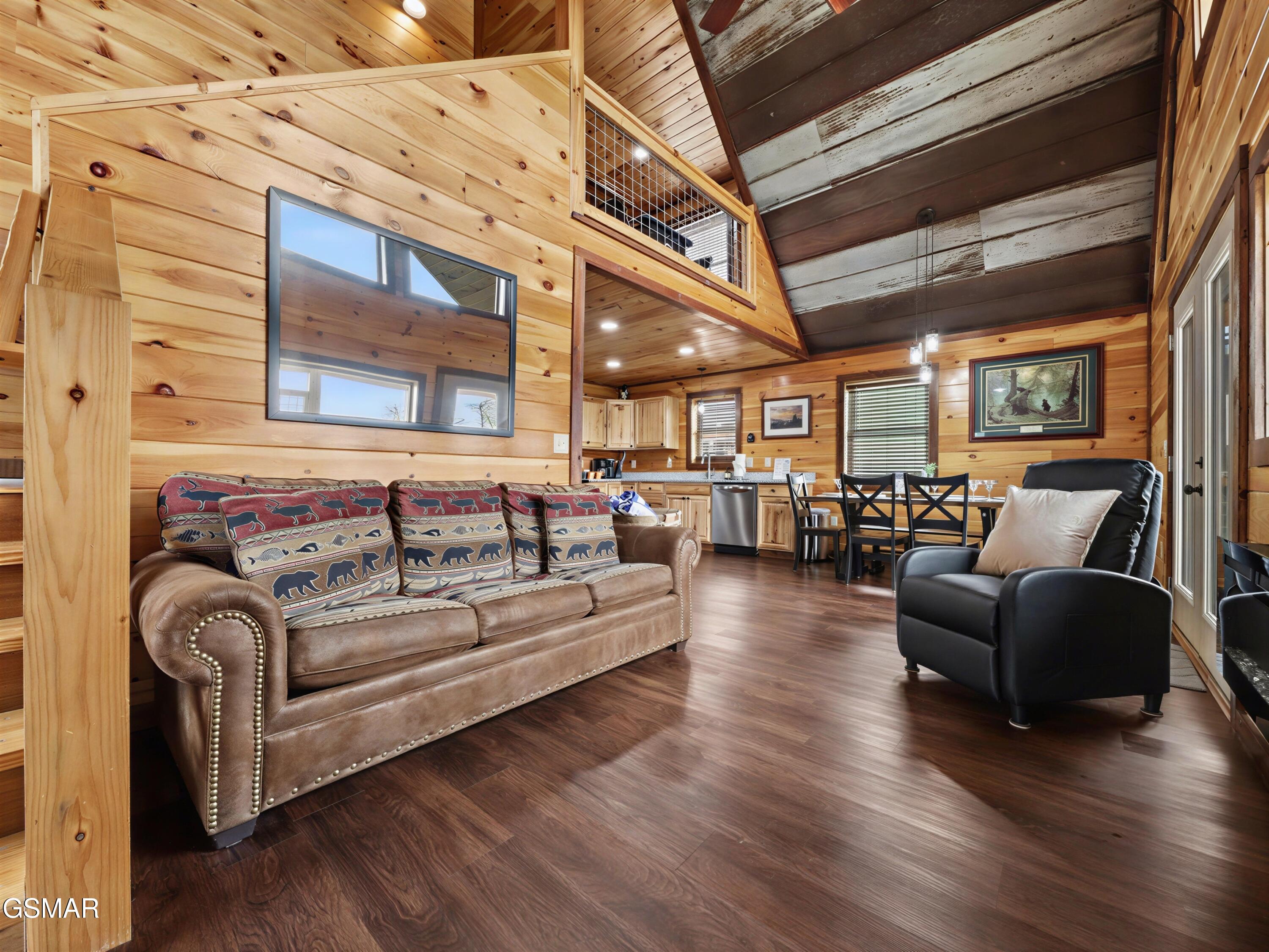 223 223 Chimney Tops Way, Gatlinburg, Tennessee, 37738, USA, 2 Bedrooms Bedrooms, ,2 BathroomsBathrooms,Residential,For Sale,223 Chimney Tops Way,a6abbcc5-056a-450e-914a-01a914